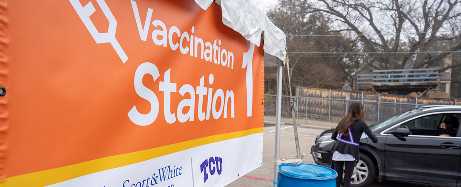 BaylorScott & White and TCU vaccination station
